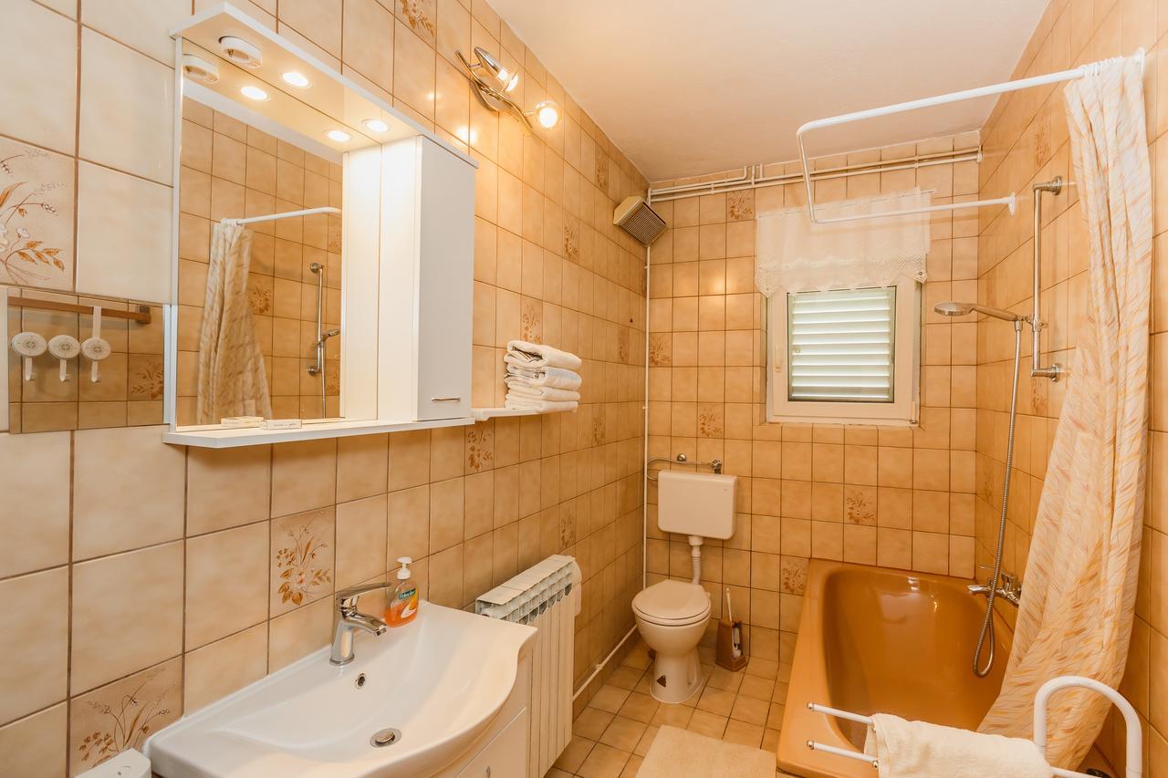Apartman Mila Kastela Exterior photo